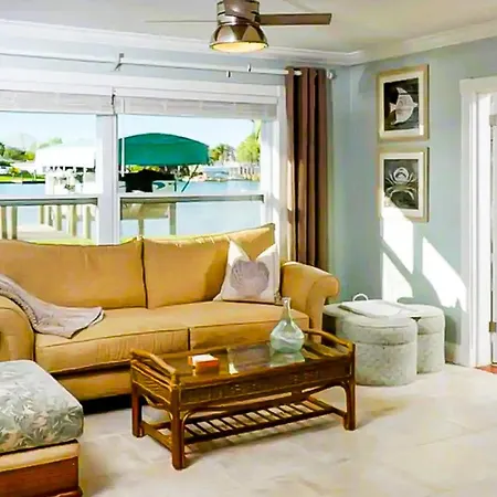 Villa Waterway Haven